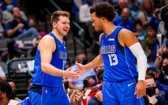 霸赛吸引了 霸赛吸引了