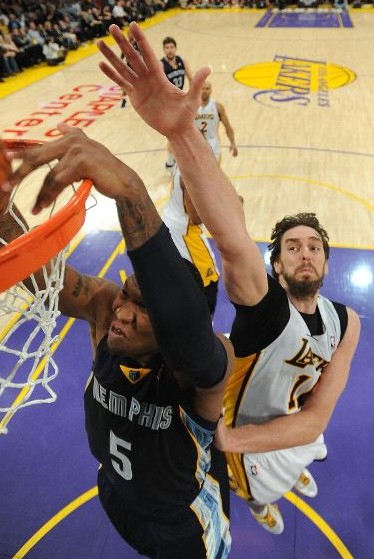 之间的对抗 之间的对抗