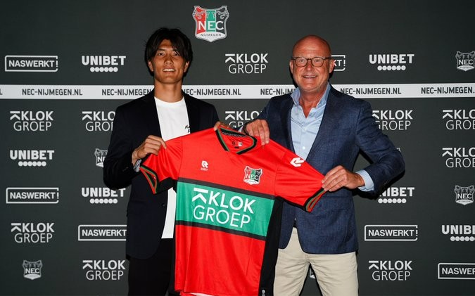 显现出强烈 显现出强烈